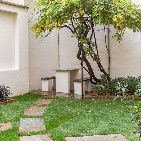 Sant Ambroeus Garden Apartment Milano Esterno foto
